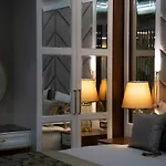 Hotel Elysium
