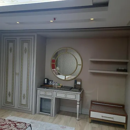 Elysium Hotel 2*